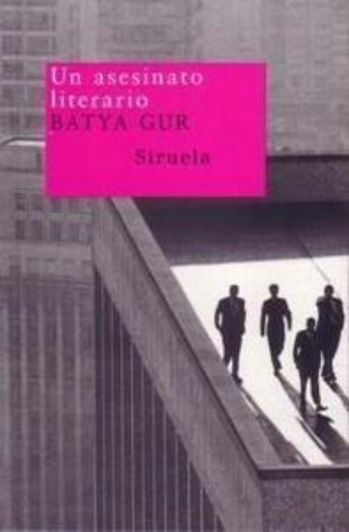 Asesinato literario, Un. Un caso crítico